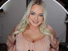 Минет, Собачьи, Между сисек