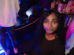 18 jahre, Tussi, Blondine, Pornostars, Pov, Öffentlich, Rasiert, Jungendliche (18+)