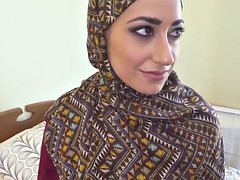 hijab muslim babe fucked for cash money