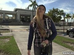 Amatør, Kukk suging, Brunette, Buss, Sperm skott, Ansiktssperm, Hardcore, Hd