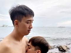 Asiatique, Grosse bite, Sucer une bite, Homosexuelle, Hard, Public, Thaïlandaise