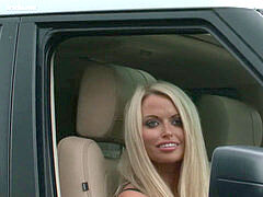 Brooke Lee punches Objects with Range Rover (Car Crush)