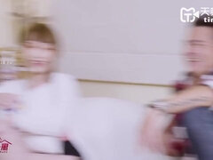 Ázsiai, Ondó fröcskölés, Erotikus, Kőkemény, Érett koros, Érett feleség, Pornósztárok, Nézőpont