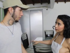 Velký zadek, Kuřba, Prsatá, Dávení penisem, Hardcore, Homemade, Milf žcbp, Kuřba sání