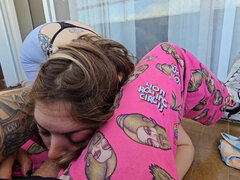 18 jahre, Leie, Blasen, Pov, Muschi, Tätowierung