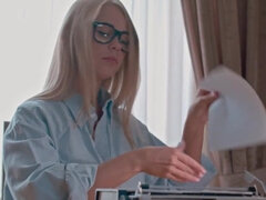 Blondin, Bystig, Fingering, Milf, Orgasm, Solo, Tajt, Fru