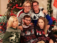 Большой член, Минет, Собачьи, Группа, Натуральные сиськи, Тощие, Молоденькие, Сиськи