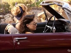 18 anos, Morena, Hd, Beijar, Lésbica, Lambendo, Público, Tetas