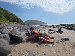 Amatorka, Plaża, Duży tyłek, Bikini, Obciąganie, Para, Dojrzałe, Mamuśka