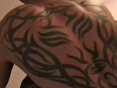 Ondó fröcskölés, Európai, Öklözés, Meleg, Csoport, Izmos, Orgia, Tetkó