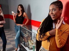 Čierne, Kuřba, Brunetka, Na psíka, Vlasatej, Honění, Školáčka, Teenka