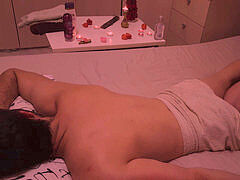 Sucer une bite, Branlette thaïlandaise, Massage, Masturbation, Adolescente