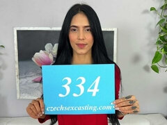 18, Iso perse, Iso kulli, Isot tissit, Ruskeahiuksinen, Takaapäin, Laiha, Teini