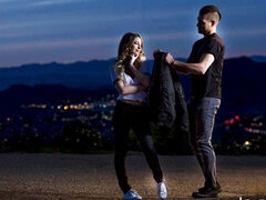 Velik kurac, Fafanje, Doggystyle, Naravne joške, Obrito, Koščena, Najstnice, Joške