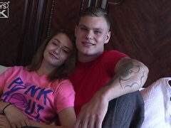 Sypialnia, Duży kutas, Obciąganie, Wytrysk, Styl na pieska, Elastyczny, Naturalne cycki, Chudy