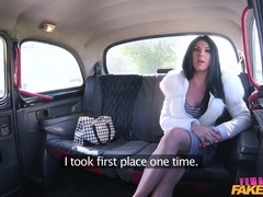 Tette grandi, Macchina, Femmina, Lesbica, Leccata, All'aperto, Figa, Vibratore