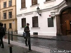 Omie, Groep, Rijpe lesbienne, Natuurlijke tieten, Realiteit, Kousen, Trio