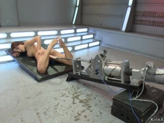 Брюнетки, Фетиш, Волосатые, Вставлять, Мастурбация, Соло, Сквиртинг, Молоденькие