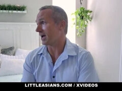 Asiáticoa, Jato de porra, Transar de quatro, Hardcore, Interracial, Baixinhoa, Adolescente