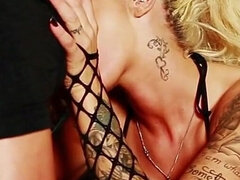 Velik kurac, Velike joške, Blondinka, Fafanje, Zunanji izliv, Evropska, Milf, Mama