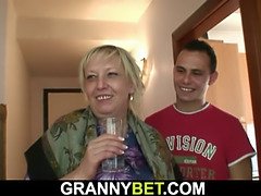 Belle grosse femme bgf, Gros seins, Blonde, Rondelette, Tchèque, Mamie, Mature, Réalité