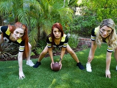 お尻, フェラチオ, バック, 手コキする, オージー, オマンコ, 赤毛, ティーン