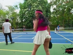 Beccata, Carina, Pisello, All'aperto, Punto di vista pov, Pubblico, Gonna, Ragazza