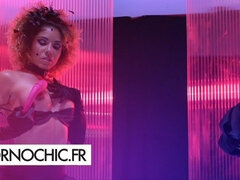 Bdsm, Dildo, Doggystyle, Fetiš, Francozinja, Dekle drka tiča, Pete, Spodnje perilo