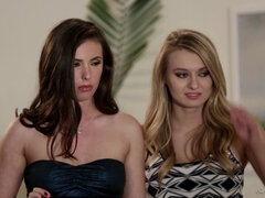 Grote mammen, Bruinharig, Universiteit, Diep in de keel, Realiteit, Ruw, Swinger, Tieten likken