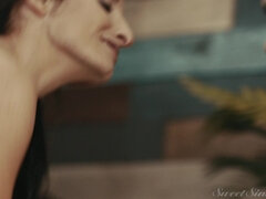 Tette grandi, Pompino, Schizzo di sborra, Leccata, Mamma che vorrei scoparmi, Figa, Capelli corti, Tette