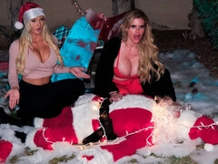 Bionda, Pompino, Da dietro, Donna donna uomo, Sega, Mamma che vorrei scoparmi, Rasata, Tette