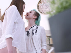 Alice Klay and Vika Lita take turns pleasuring cock