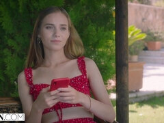 Brunette, Pikk, Ansiktssperm, Hardcore, Slikking, Fitte, Ridning, Ludder