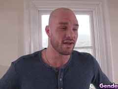 Duży kutas, Blondynka, Obciąganie, Głebokie gardło, Styl na pieska, Gej, Spanking, Cycki