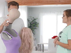 Grosser arsch, Freund, Betrug, Schwanz, Kleid, Piercing, Muschi, Tätowierung