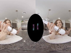 Par, Ženska dominacija, Dekle drka tiča, Indijka, Lizanje, Milf, Resničnost, Joške