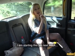 Veľký zadok, Veľké kozy, Blondína, Kuřba, Auto, Výprask, Masturbácia, Stripping