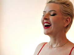 18, Blondynka, Obciąganie, Twarzowy, Dojrzałe, Mamuśka