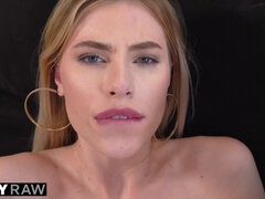 In den arsch, Aus dem arsch in den mund, Blondine, Blasen, Pornostars, Reiten, Titten, Spielzeuge