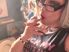 Analno, Velik kurac, Blondinka, Transvestit, Fetiš, Zrela, Prvoosebno snemanje seksa, Kajenje