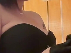 Britanke, Ženska dominacija, Pete, Domaci pornič, Spodnje perilo, Ljubica, Strapon