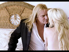 Prichytení, Otec, Teenka