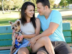 Cul, Sucer une bite, Brunette brune, En levrette, Poilue, Branlette thaïlandaise, Mère que j'aimerais baiser, Nénés