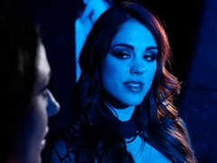 Tekintélyes didik, Tátongó, Csókolózás, Leszbikus, Érett feleség, Nuni, Sztrippelés, Begyek