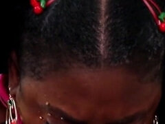 69, Μαύρος, Κούκλα