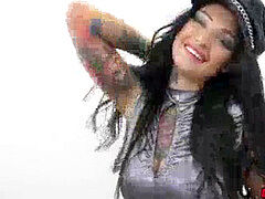 Anal, Sucer une bite, Brunette brune, Plan cul à trois