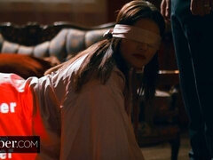 Μελαχροινή, Σε στάση σκύλου στα τέσσερα, Διπλή εισχώρηση, Μαλακία, Δαντέλα, Καλσόν, Έφηβος, Τρίο