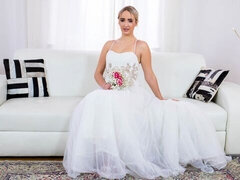 Большая жопа, Минет, Собачьи, Натуральные сиськи, Короткая стрижка, Чулки, Молоденькие, Сиськи