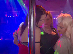 Amatööri, Ruskeahiuksinen, Futanari, Saksalainen