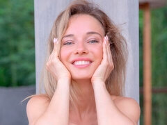 Cul, Lunettes, Masturbation, Nue  à poil, De plein air, Solo, Adolescente, Nénés